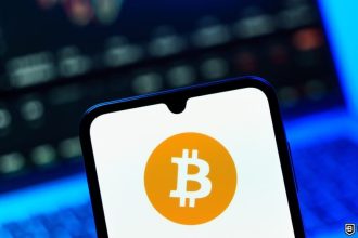 Kiyosaki Buys More Bitcoin, Gold Before Predicted Crash