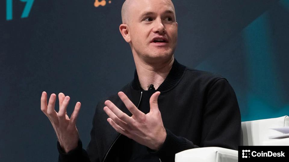 Coinbase stock drops 4% after Q1 revenue miss as crypto trading slows