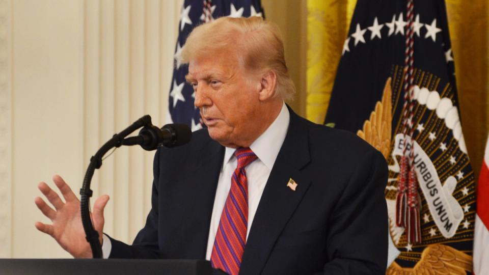 Senate Democrats call for hearings over Trump's $500 million UAE crypto deal