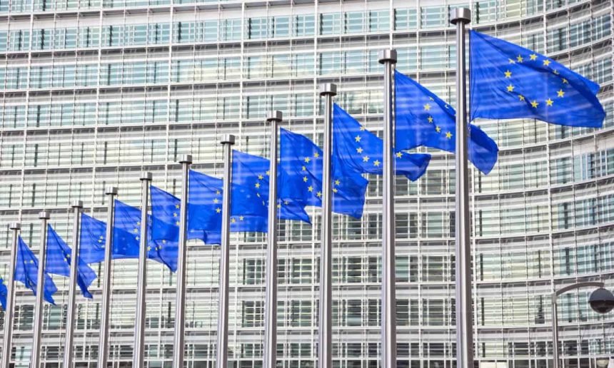 Scammers Pose as EU Regulators to Target Crypto Users Displaced by MiCA Deadline